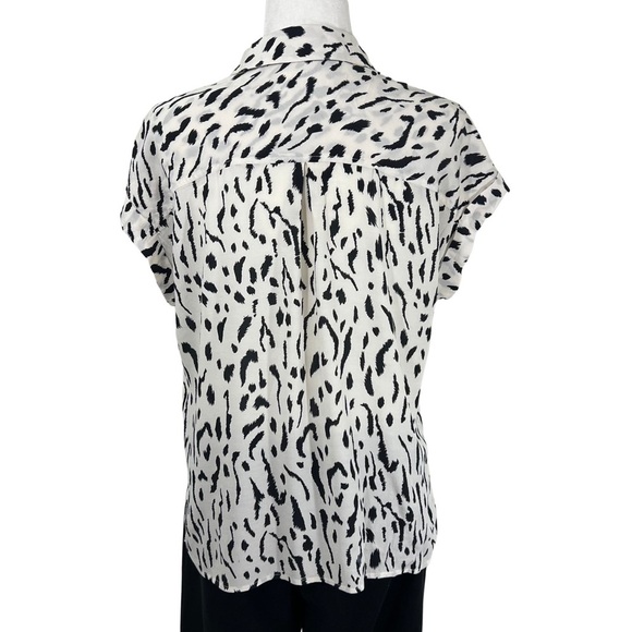 Rails Whitney Print Shirt Cheetah Blouse Short Sleeve Ivory Black M Medium - Picture 14 of 15
